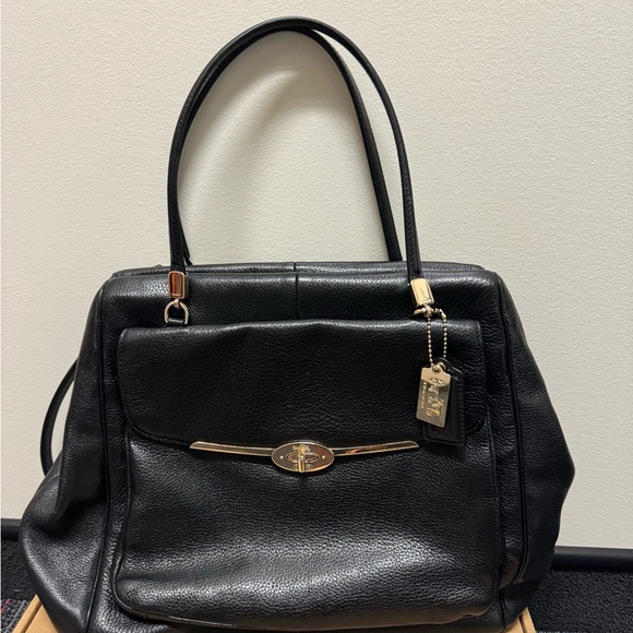 Coach Large Black Tote Pebble Leather - Picture 2 of 16